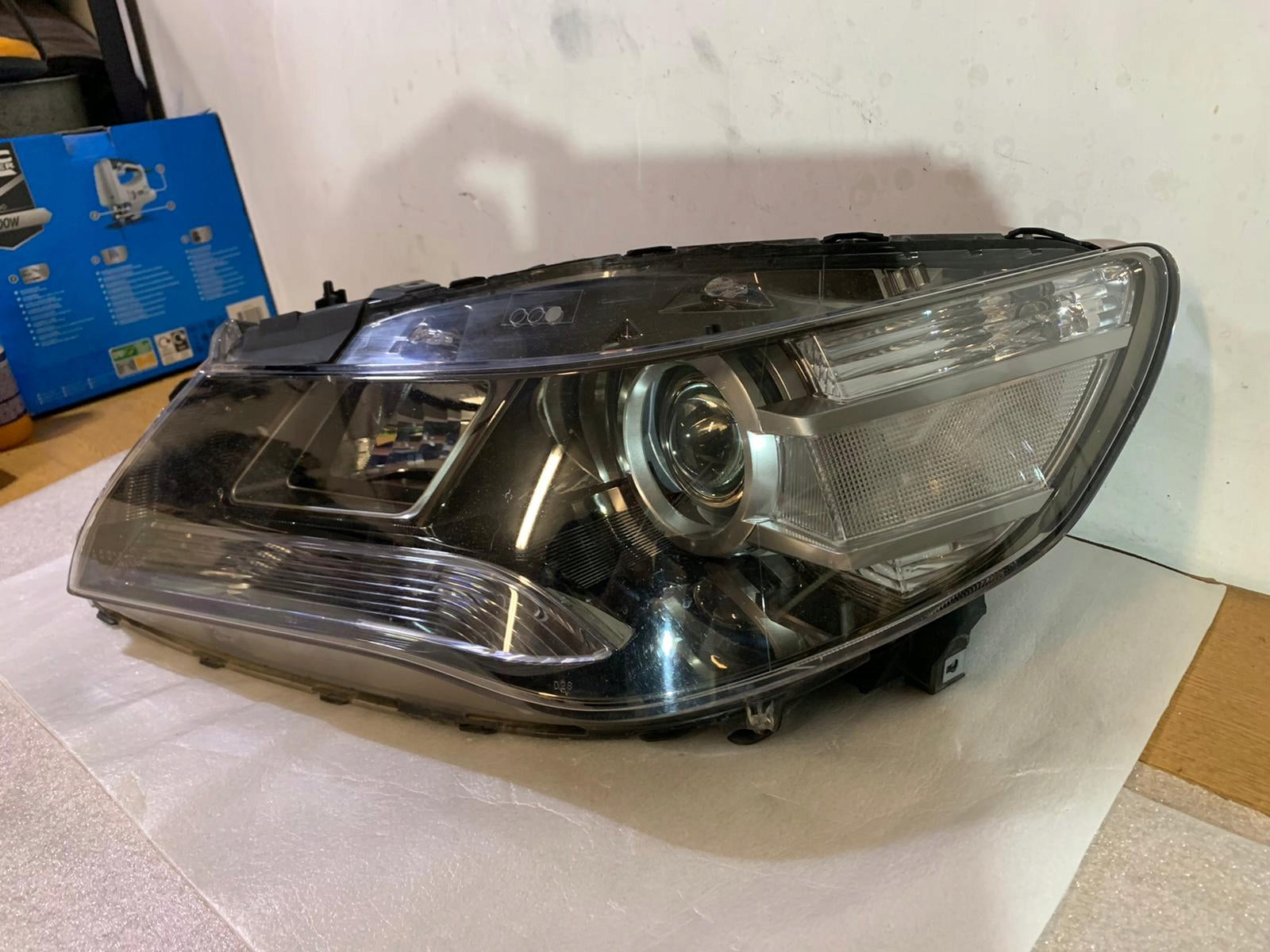 Frontscheinwerfer Honda e Legend Facelift Xenon Links Scheinwerfer Headlight