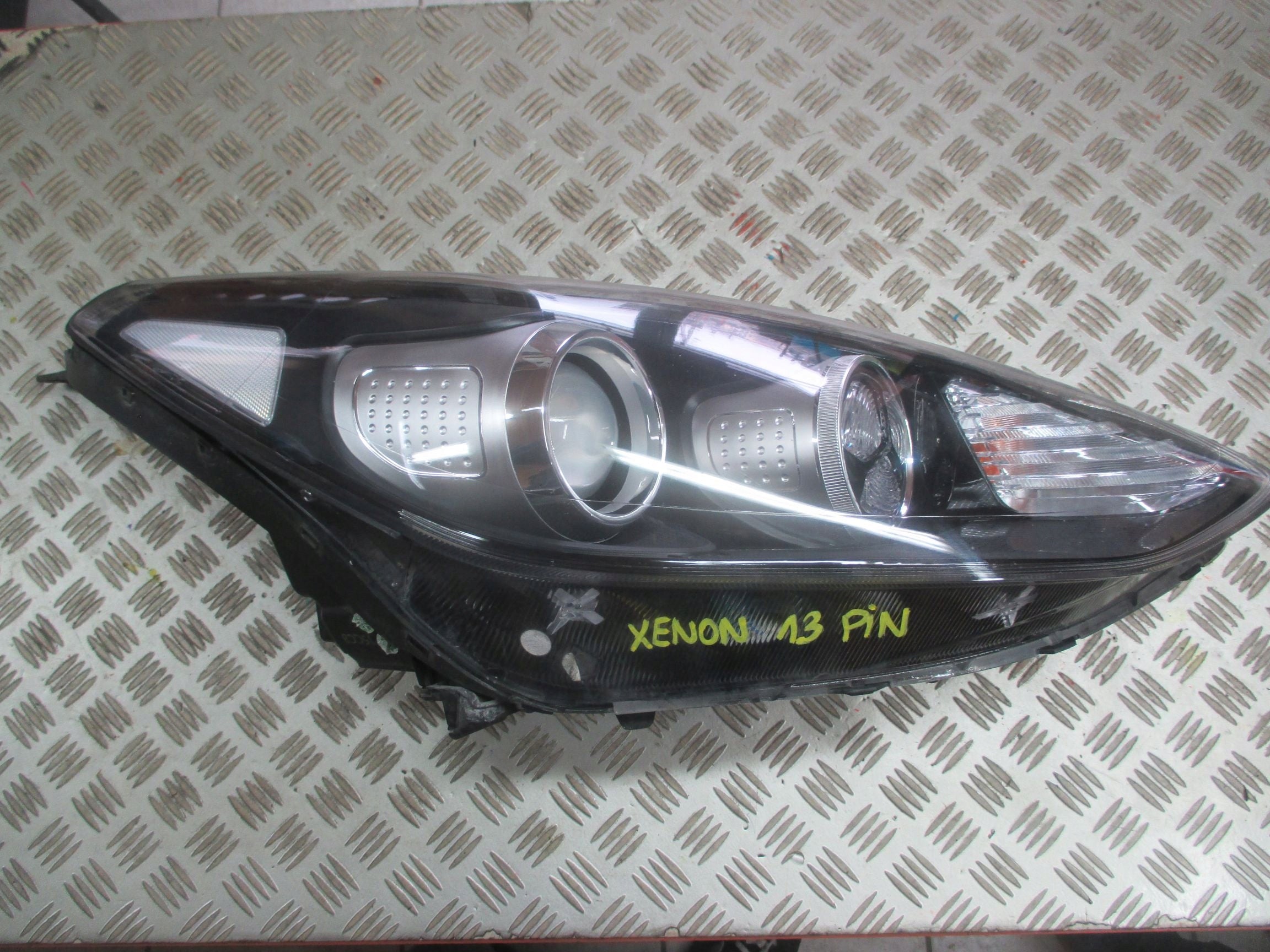 Frontscheinwerfer Kia Sportage Xenon Links Original Scheinwerfer Headlight