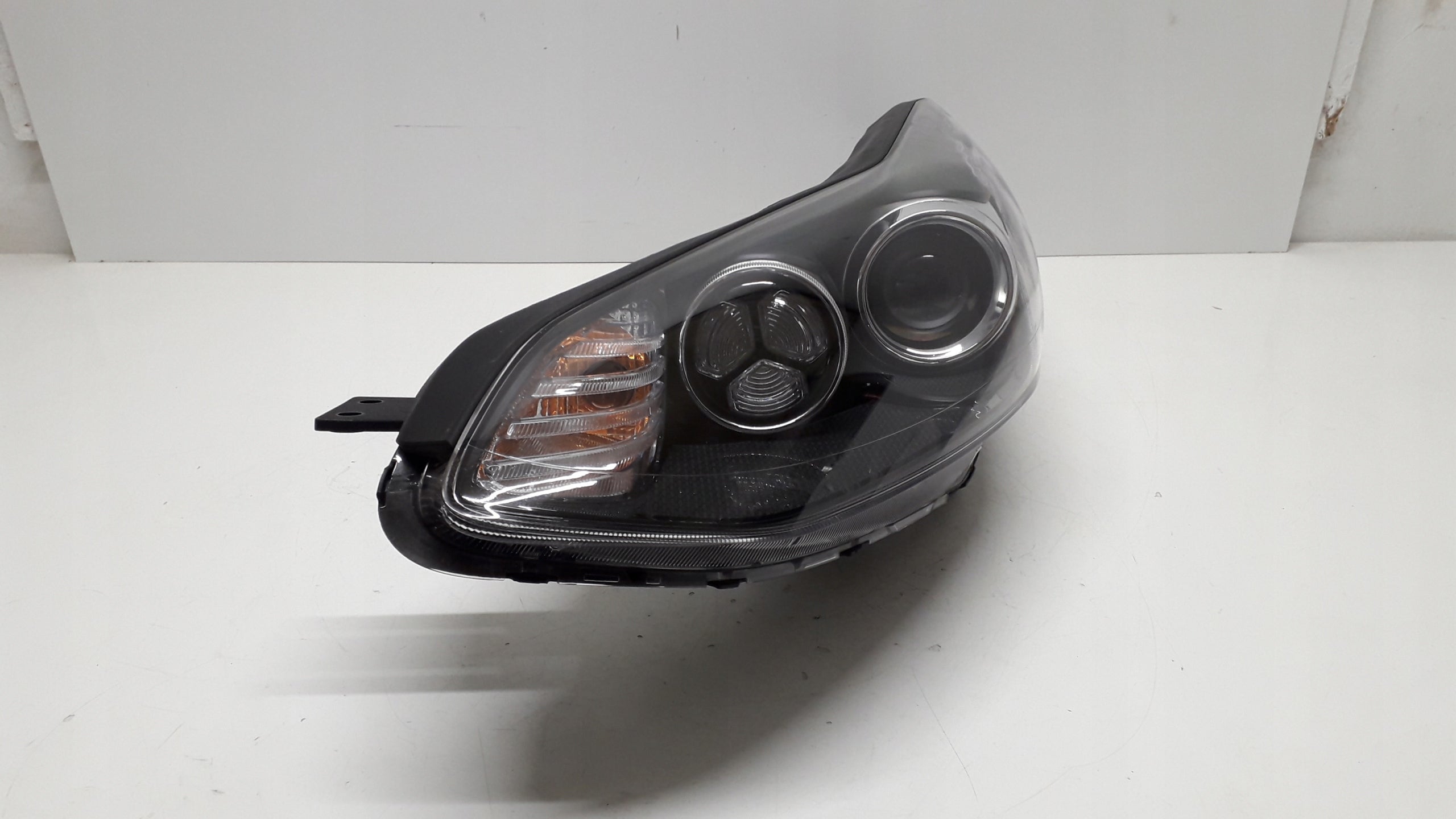 Frontscheinwerfer Kia Sportage Xenon Links Original Scheinwerfer Headlight