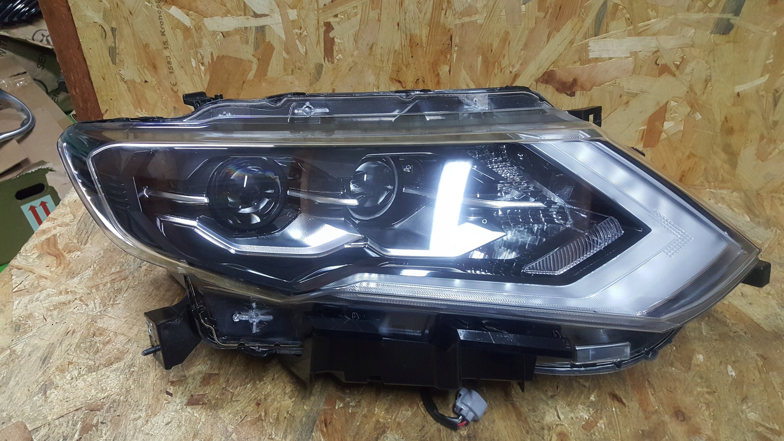 Frontscheinwerfer Nissan X-Trail LED Rechts Original Scheinwerfer Headlight