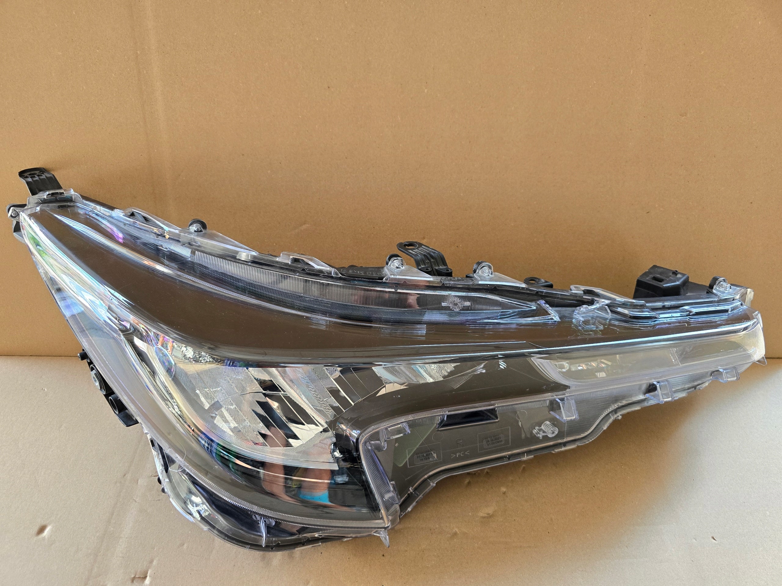 Frontscheinwerfer Toyota Corolla 8111002S60 Led Rechts Scheinwerfer Headlight